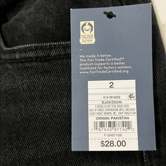 Universal Thread Black Flare Jeans - Picture 2 of 4